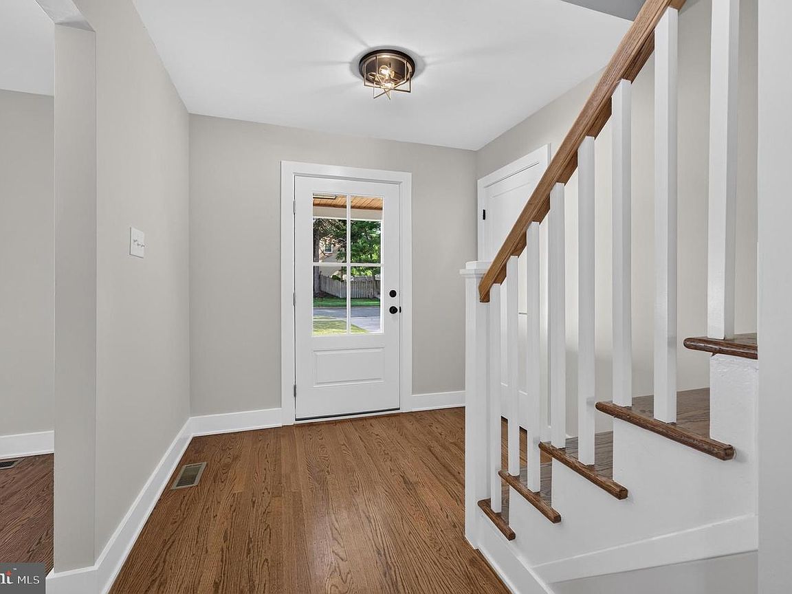 15 Chateau Dr, Cherry Hill, NJ photo 3