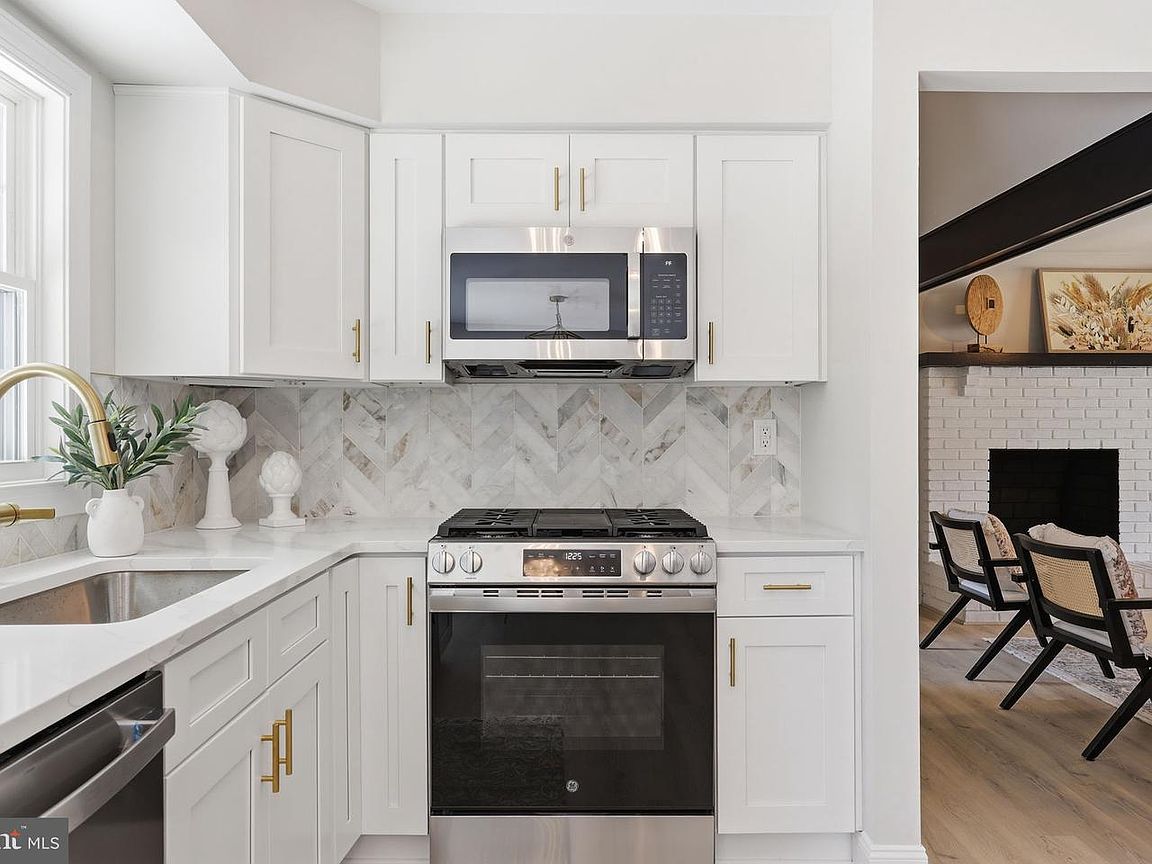 17 Crestwood Ave, Blackwood, NJ photo 8