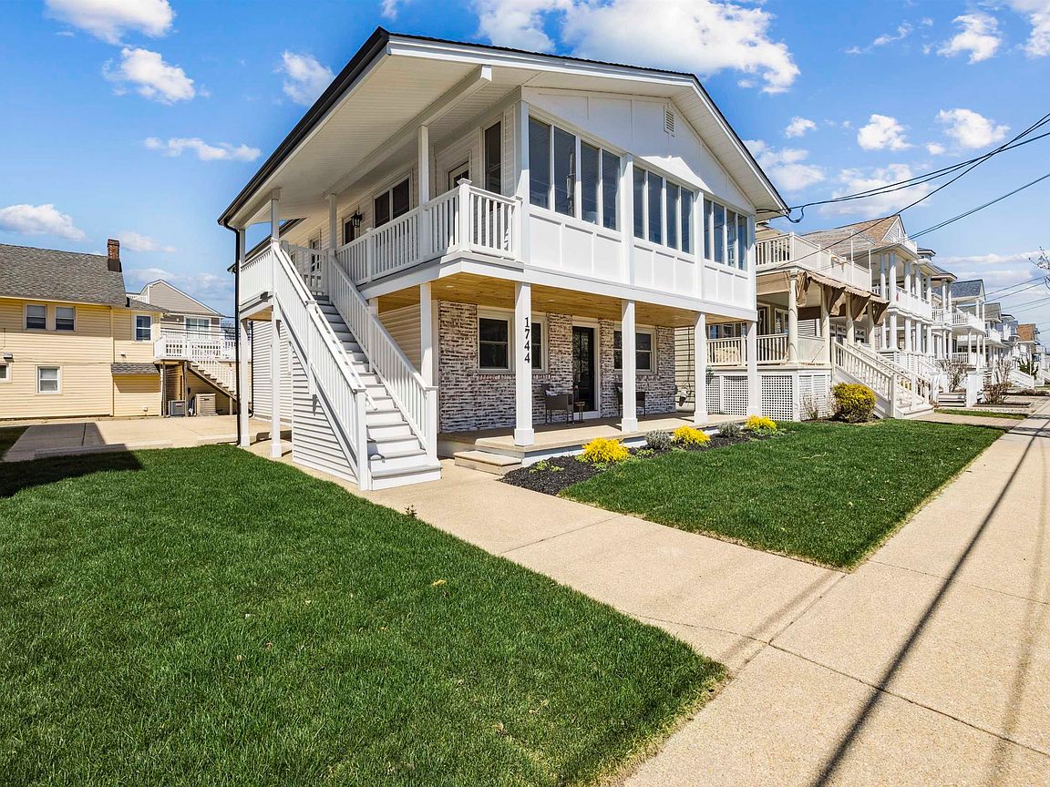 1744 Wesley Ave Apt #1, Ocean City, NJ photo 3
