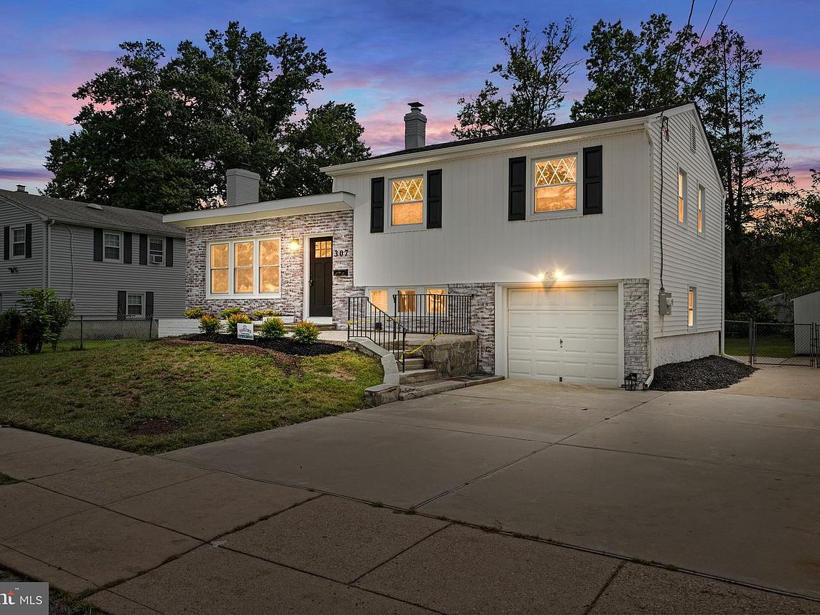 307 Gloucester Ave, Somerdale, NJ photo 2