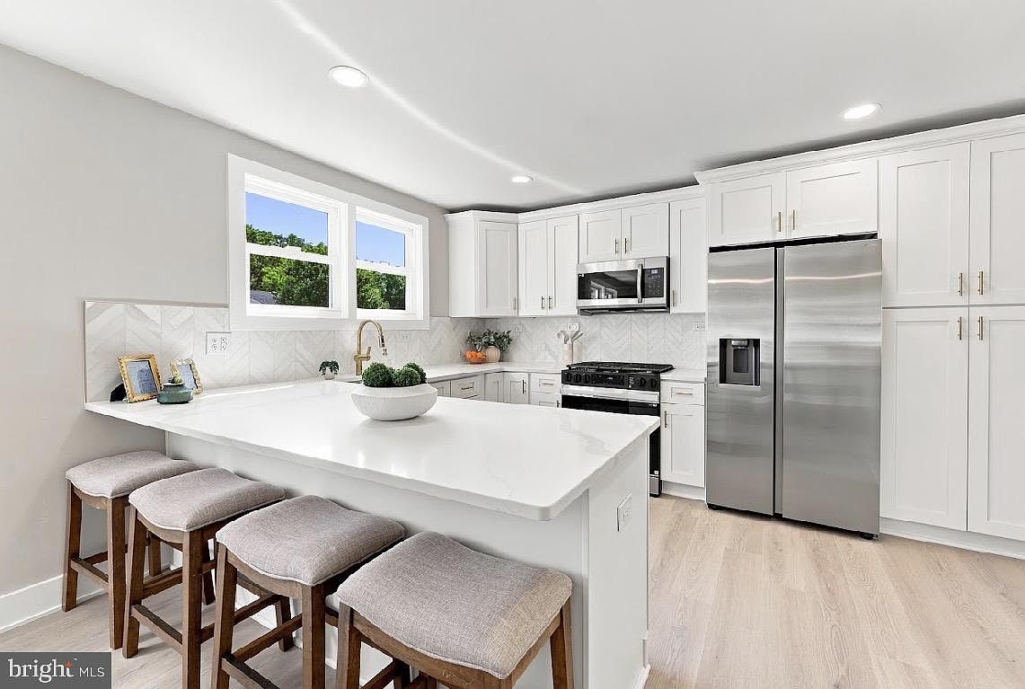 388 Cleveland Ave, West Berlin, NJ photo 9