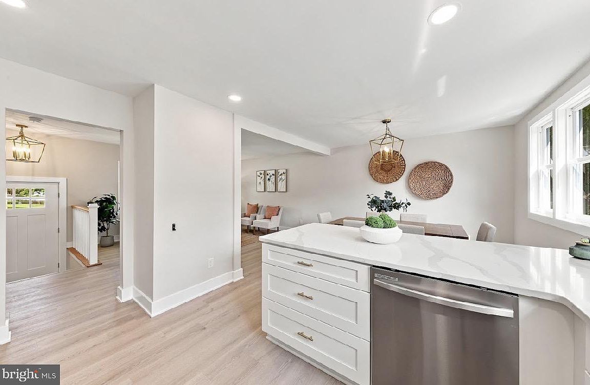 388 Cleveland Ave, West Berlin, NJ photo 12