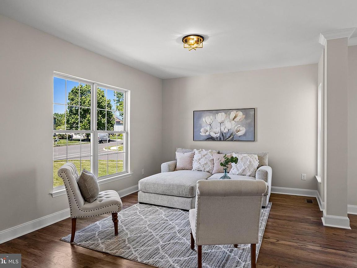 48 Parry Dr, Hainesport photo 6