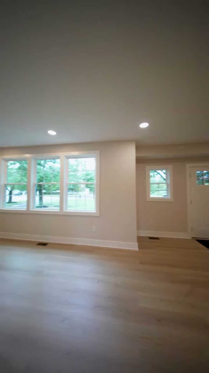 Video tour of 314 S White Horse Pike, Hammonton, a still from the video